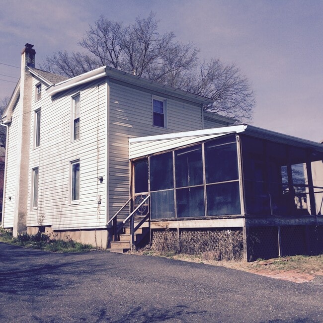 1177 Main St, Unit 1st Floor in Royersford, PA - Building Photo - Building Photo