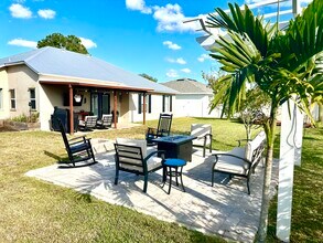 672 SW Aster Rd in Port St. Lucie, FL - Building Photo - Building Photo