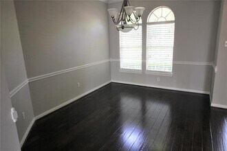 154 E Elm Crescent in Spring, TX - Building Photo - Building Photo