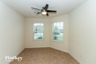 2301 Starboard Sail in La Marque, TX - Building Photo - Building Photo