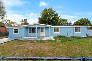9604 N 18th St in Tampa, FL - Building Photo