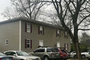 306 Chestnut Alley in Tullahoma, TN - Building Photo