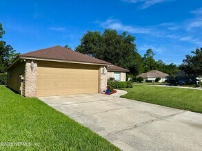 4612 Brandy Oak Ct in Jacksonville, FL - Building Photo - Building Photo