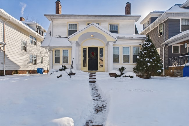 property at 117 Genesee Park Blvd