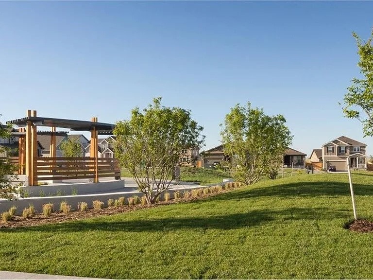 702 N Bently St in Watkins, CO - Building Photo