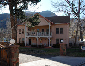 36 Washington Ave in Manitou Springs, CO - Building Photo - Building Photo