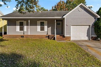 1411 Farwell Dr in Fayetteville, NC - Building Photo - Building Photo