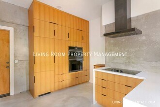 8616 N Swenson St in Portland, OR - Building Photo - Building Photo