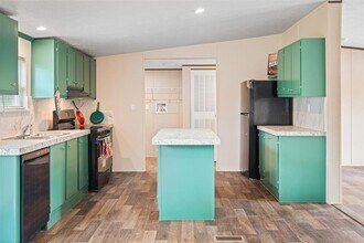 265 Hershal Ln in Cedar Creek, TX - Building Photo - Building Photo