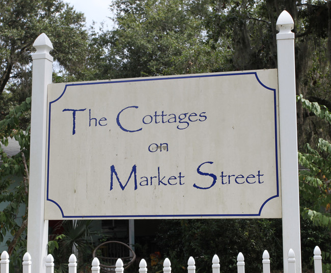 Cottages at Depot Park in Gainesville, FL - Foto de edificio - Building Photo