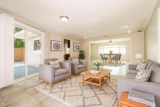 1976 Drew Plaza in Clearwater, FL - Foto de edificio - Building Photo