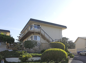 Surfside Apartments in Monterey, CA - Building Photo - Building Photo