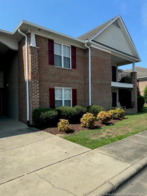 property at 1720 Renwick Dr