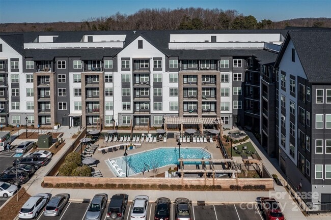 9821 Research Dr in Charlotte, NC - Building Photo - Building Photo