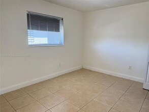 4300 SW 67th Ave in Miami, FL - Building Photo - Building Photo