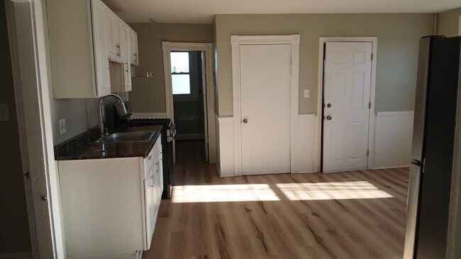 275 Jefferson Ave in Salem, MA - Building Photo - Building Photo