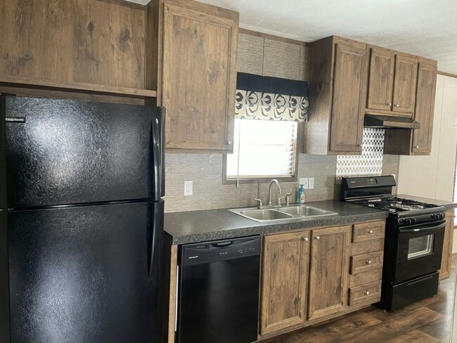 3405 Sinton Rd in Colorado Springs, CO - Building Photo - Building Photo