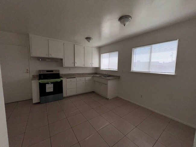 7037 Carthy Way in Sacramento, CA - Building Photo - Building Photo
