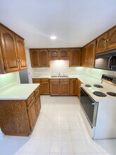 2409 Omro Rd in Oshkosh, WI - Building Photo - Building Photo