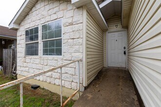 4612 Blue Meadow Dr in Austin, TX - Building Photo - Building Photo