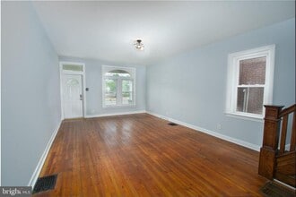 272 Haddon Ave in Collingswood, NJ - Building Photo - Building Photo