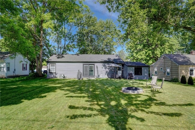 property at 20 Meadow View Dr