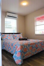 305 Phippen Waiters Rd in Dania Beach, FL - Foto de edificio - Building Photo