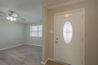 3323 Beasley Ave in Needville, TX - Foto de edificio - Building Photo
