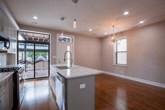 2340 W 21st St in Chicago, IL - Building Photo - Building Photo