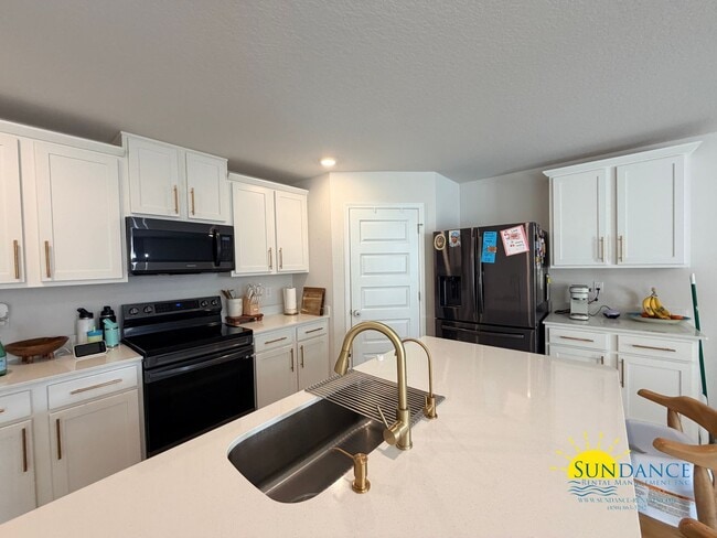 4708 Airmen Dr in Crestview, FL - Building Photo - Building Photo