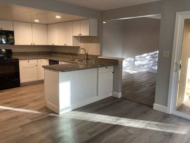 2650 Starks Wy in Reno, NV - Building Photo - Building Photo