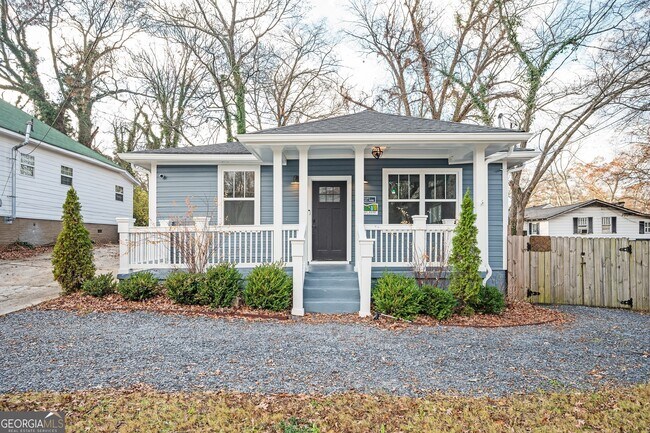 property at 139 Laurel Ave SW