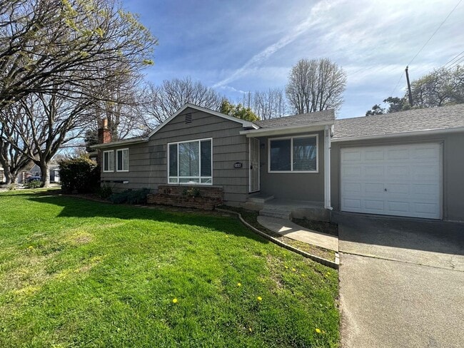 100 Ruth Ct in Sacramento, CA - Building Photo - Building Photo