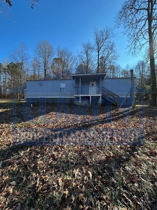 550 White Rd in Old Fort, TN - Building Photo - Building Photo