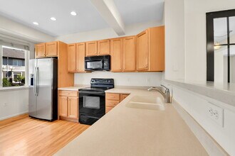 2943 W Riverwalk Cir in Littleton, CO - Building Photo - Building Photo