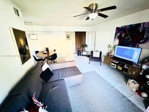 11216 SW 12th St in Pembroke Pines, FL - Building Photo - Building Photo