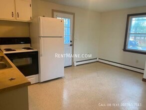 31 Yale St in Bangor, ME - Building Photo - Building Photo