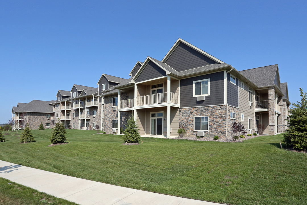 Skyline Towers in Kenosha, WI - Building Photo