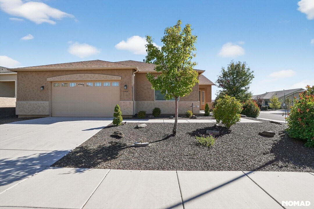 5355 N Evans Way in Prescott Valley, AZ - Foto de edificio