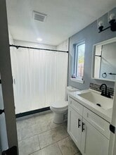 4432 Perch St, Unit Efficiency Studio Apt in Tampa, FL - Foto de edificio - Building Photo