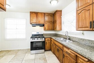 8137 Darby Ave in Los Angeles, CA - Building Photo - Building Photo