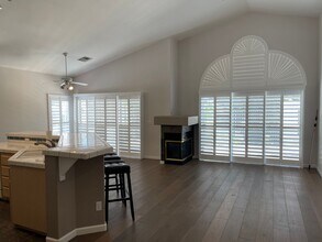 135 Wildhorn Ct in Henderson, NV - Building Photo - Building Photo