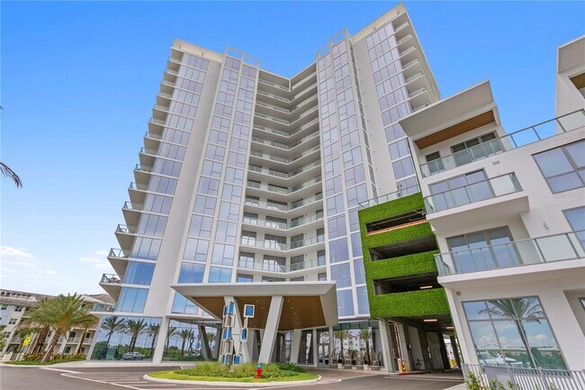 property at 5120 Marina Wy