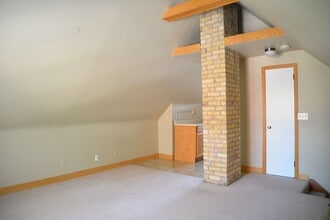 3740 Bryant Ave S in Minneapolis, MN - Building Photo - Building Photo