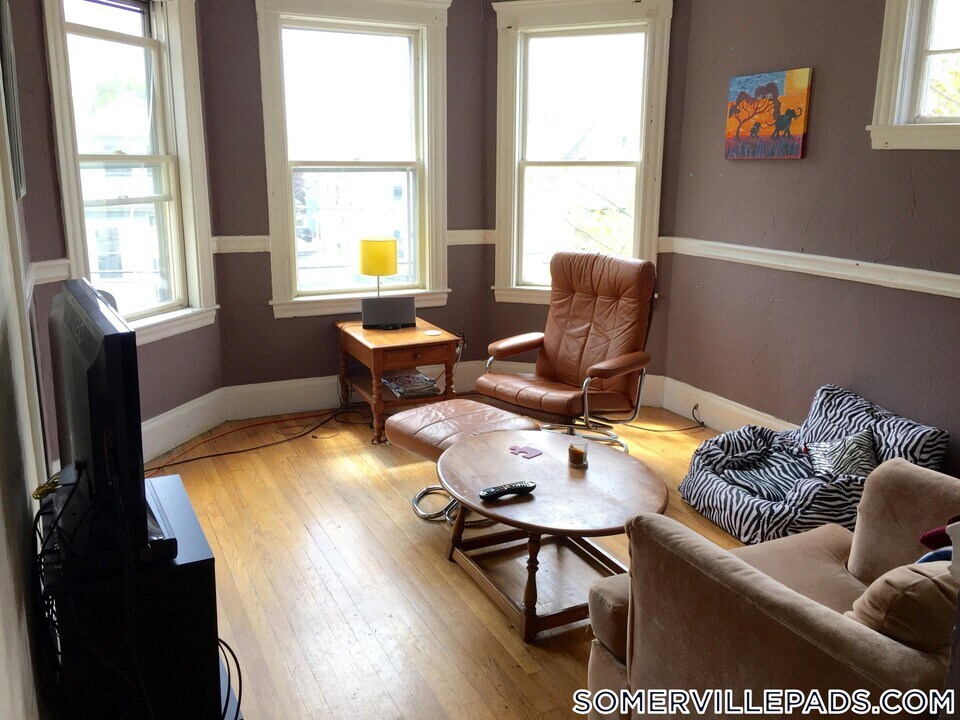 39-41 Waterhouse St in Somerville, MA - Building Photo