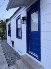 1021 NE 33rd St in Oakland Park, FL - Building Photo - Building Photo