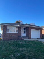 1910 Thornapple Ave in Akron, OH - Building Photo