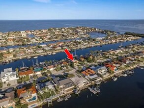 5401 Leeward Ln in New Port Richey, FL - Building Photo - Building Photo