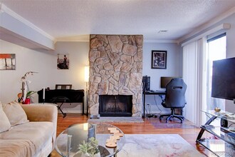 6468 E Bates Ave in Denver, CO - Building Photo - Building Photo