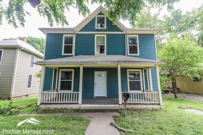 property at 919 Leavenworth St